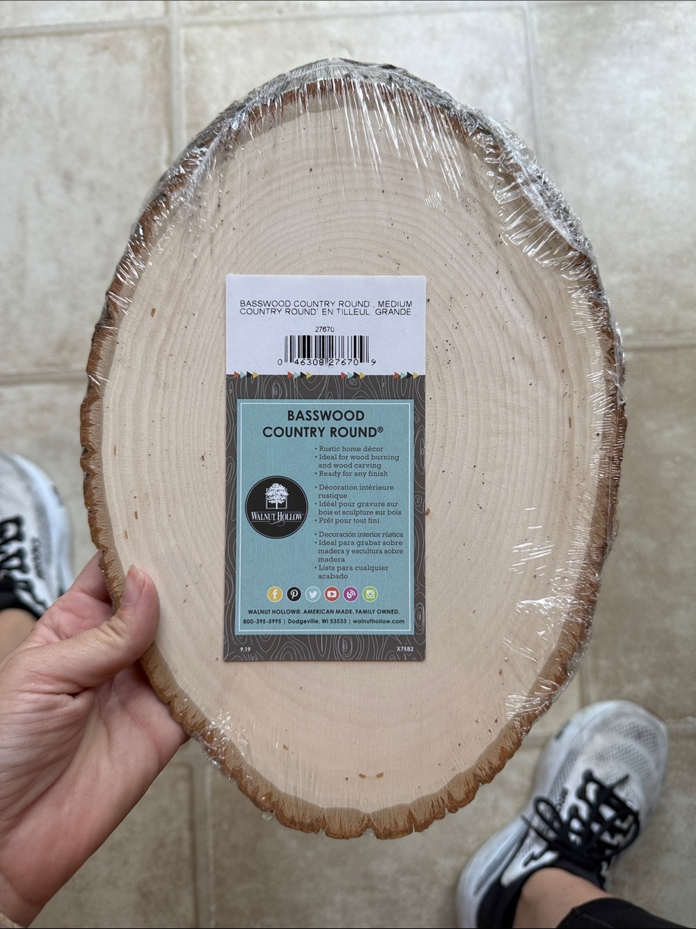 Basswood Country Round - Natural Wood Finish - Picture 2 of 6